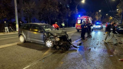 Accident mortal în Cluj-Napoca. O femeie de 63 de ani a murit, după ce o șoferiță de 28 de ani a virat la stânga și a intrat într-un alt vehicul