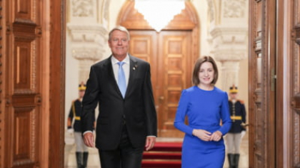 Mesajul transmis de președinta Maia Sandu la încheierea mandatului lui Klaus Iohannis: Relațiile dintre cele două maluri ale Prutului sunt astăzi mai puternice și mai cuprinzătoare"