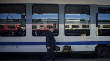 Operator privat de transport feroviar de călători, amendat de ANPC pentru condiţiile din vagoane