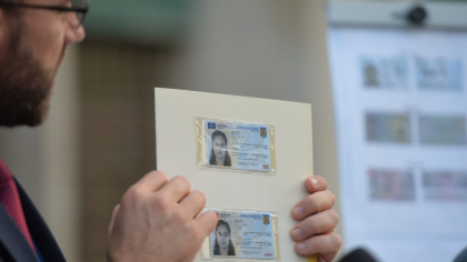 Cluj: Începe eliberarea cărţilor electronice de identitate la nivelul întregului judeţ