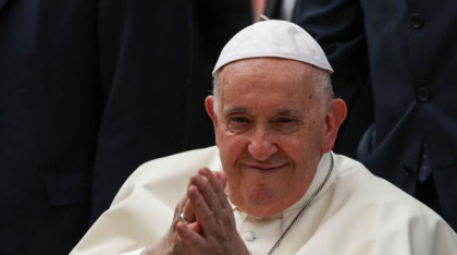 Papa Francisc a transmis un mesaj de pe patul de spital