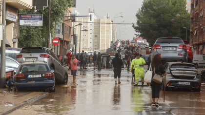 Primii români găsiţi morţi după inundaţiile din Spania. Un cuplu şi fiica lor şi-au pierdut viaţa. Gabi, Dana şi Alex îşi cumpăraseră casa de la periferia Valenciei în urmă cu trei ani