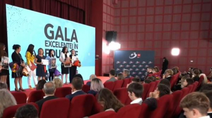 Elevii cu rezultate excepționale, premiați la Alexandria, la Gala Excelenței în Educație: "Nu aleg întotdeauna calea de la olimpiadă"