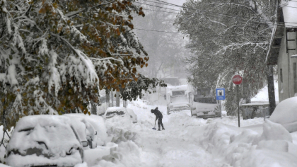 Atenţionare de călătorie: Cod roşu de vânt şi ninsori în Bulgaria