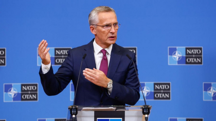 „Am mâncat sandvișuri uriașe cu creveți la aceeași masă cu KGB-ul” . Jens Stoltenberg a dezvăluit cum a încercat să recruteze un agent sovietic