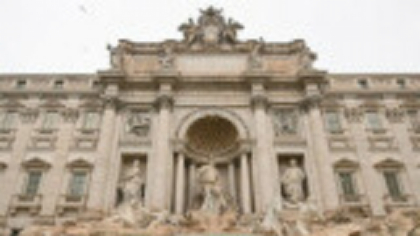 FOTO. Cum arată Fontana di Trevi după renovare. A fost redeschisă, dar numărul vizitatorilor este limitat