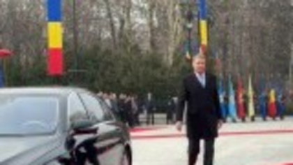 Ultimele cuvinte ale lui Klaus Iohannis înainte să plece de la Cotroceni. Ce a spus când s-a urcat când s-a urcat în mașină