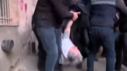 Cresc tensiunile în Georgia. Un lider al opoziției, bătut și arestat de Poliție: „A fost aruncat într-o maşină în timp ce era agresat” VIDEO