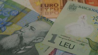 Leul s-a depreciat, marţi, în raport cu principalele valute