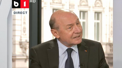 Băsescu, despre demisia lui Iohannis: Eu am mai zis că dânsul e bărbat bine. Dar cam atât / Probabil voia să scape de răspundere, să nu trebuiască să explice alegerile anulate / Dacă era cineva care trebuia să demisioneze, era Guvernul (VIDEO)