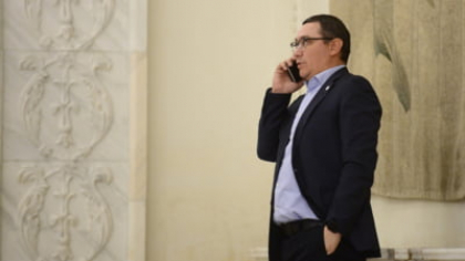 Victor Ponta susține că a strâns deja cele 200.000 de semnături necesare pentru candidatura la prezidențiale: ”Nu fac campanie cu zero lei”