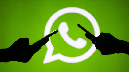 WhatsApp a picat în România vineri seară. Utilizatorii nu pot trimite şi primi mesaje