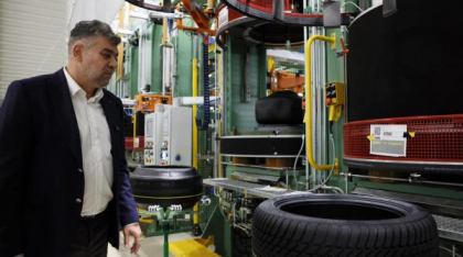 Marcel Ciolacu, în vizită la Nokian Tyres, relocată din Rusia în România: ”Anul viitor vom putea cumpăra anvelope produse în România”