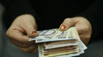 Salariul mediu net a ajuns în noiembrie 2024 la 5.388 lei, în creştere cu 13,1% fată de noiembrie 2023. Raportat la inflatie, creşterea a fost de 7,6%