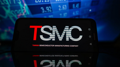 TSMC, cel mai mare producător de cipuri din lume, urmează să anunţe o investiţie de 100 de miliarde de dolari în SUA pentru a evita impunerea de tarife