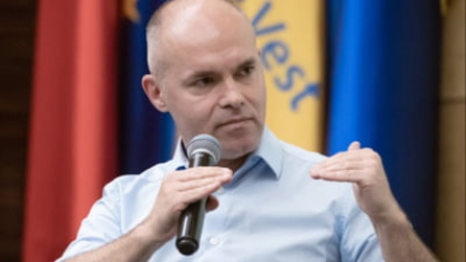 Prezidențiabilul Funeriu, reacție la decizia lui Crin Antonescu de suspendare ca candidaturii: "Alo, Criiiin! Trezeste-te! Sper că nu vor încerca acum cu Ponta"