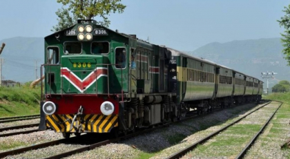 Tren deturnat de bărbați înarmați, în Pakistan.  450 de pasageri au fost luați ostatici