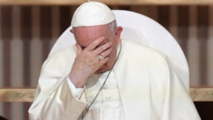 Predicția înfricoșătoare a lui Nostradamus despre viitorul Papei Francisc iese la iveală după ce Vaticanul a dezvăluit că acesta se află într-o stare „critică”