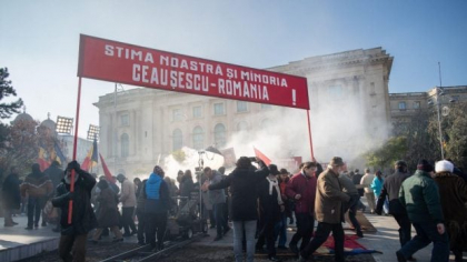 Un film despre niște oameni care au trăit ca animalele până la întâlnirea cu istoria: mitingul lui Ceaușescu din 21 decembrie 1989