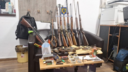 Război împotriva contrabandei: Aproape 300 de arme și 90.000 de cartușe confiscate în România