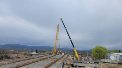 Când se va deschide circulația pe jumătate din tronsonul 5 al autostrăzii Sibiu-Pitești. Până unde se va putea circula