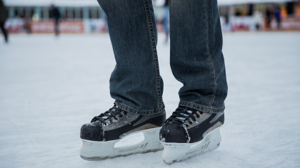 O fetiță de 9 ani s-a electrocutat la un patinoar din Ploiești. Cum s-a produs incidentul