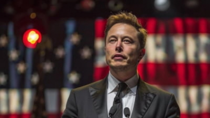 Elon Musk atacă un oficial NATO care a criticat dezinformarea de pe Twitter. „Tipii ca el cred că 1984 este manual de instrucțiuni”