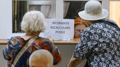 Pensionarii cu venituri mici vor primi un ajutor financiar de 800 de lei - surse