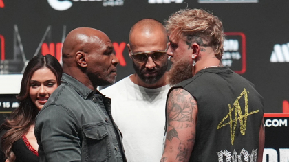 Jake Paul şi Mike Tyson se înfruntă într-un eveniment de box fără precedent