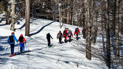 Risc de avalanșă la munte. Ce sfaturi au salvamontiștii pentru românii care vor să facă drumeții montane