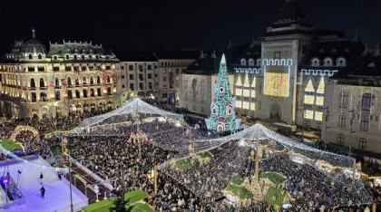 S-a deschis spectaculosul Târg de Crăciun din Craiova. Ce surprize îi așteaptă pe turiști