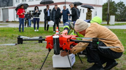 Drone în loc de curieri și poștași. Metoda inovatoare prin care sunt livrate ziarele și revistele în Germania